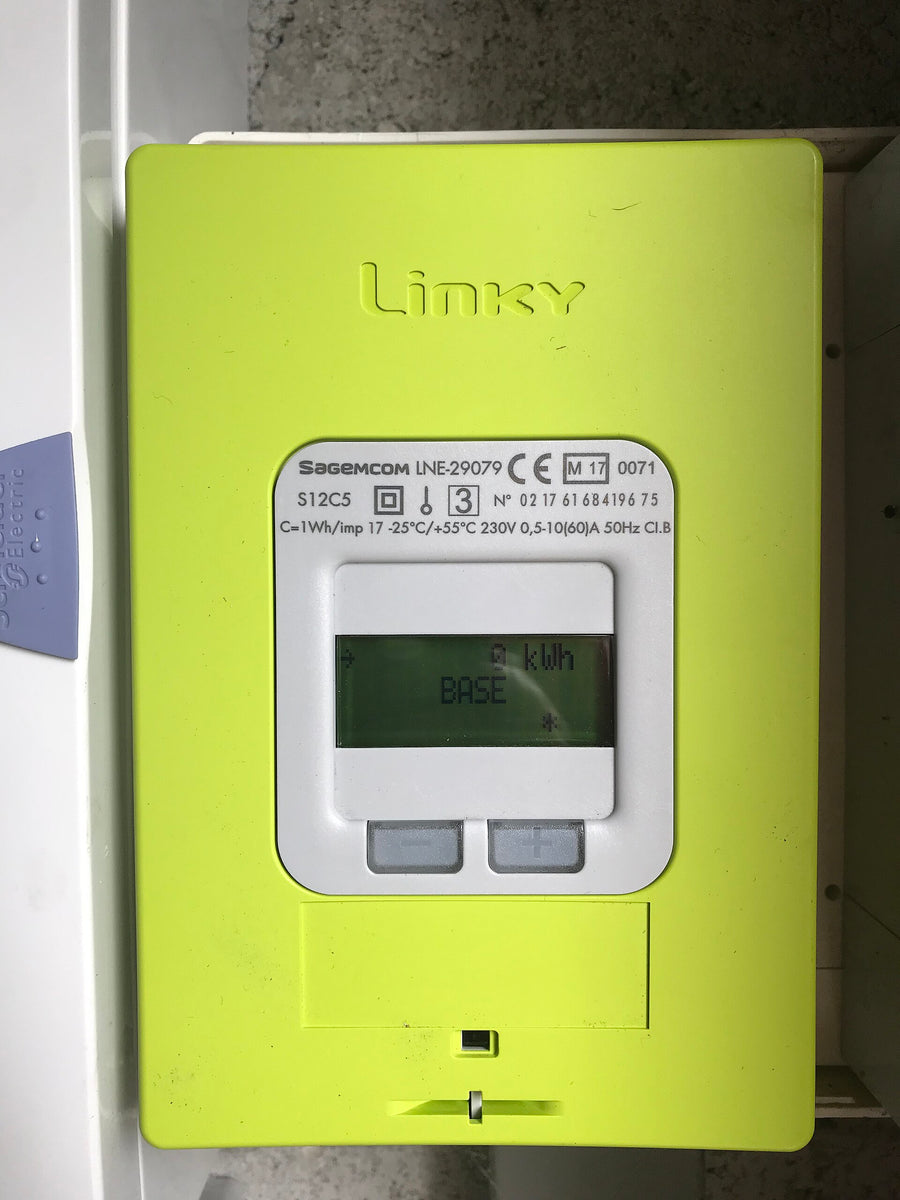 Compteur Linky installé dans une habitation — comprendre l'injection solaire et les index